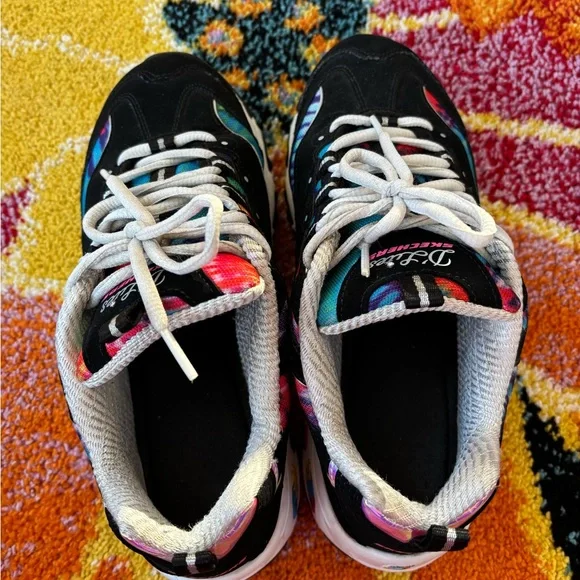 Sketchers sneakers size 7 - Picture 2 of 4